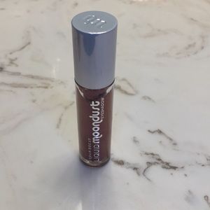 Urban Decay Liquid Moondust Eyeshadow in Solstice